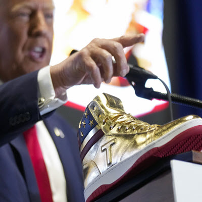 Trump Sneaker